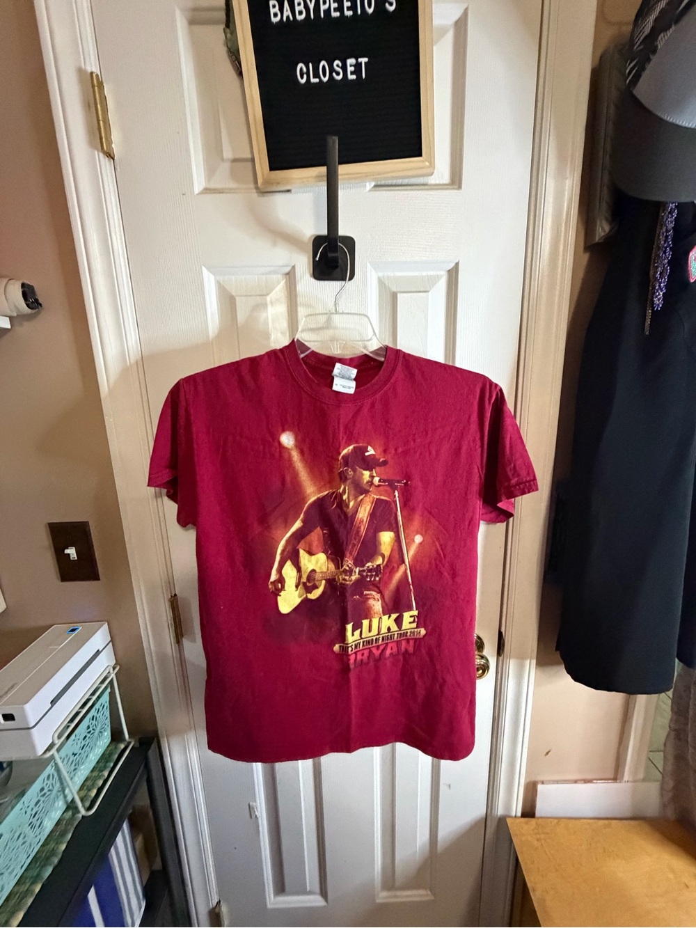 Gildan Maroon Luke Bryan Concert Graphic Tee